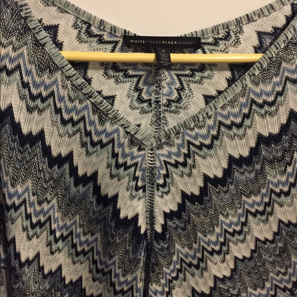 White House Black Market zig zag silky sweater - Picture 2 of 4